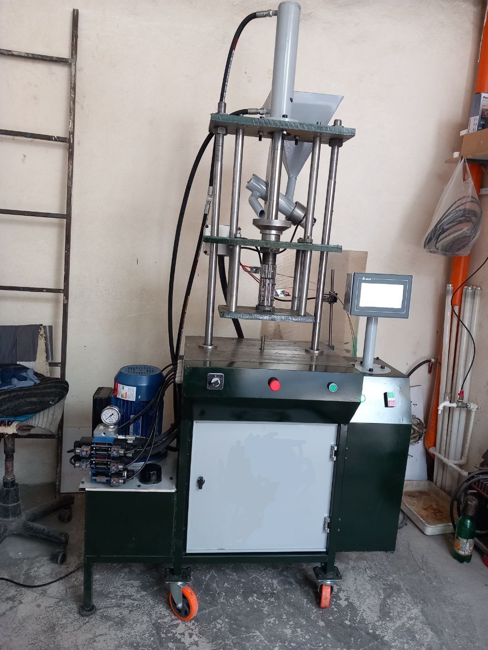 ویژگیها و مزایای دستگاه تزریق پلاستیک کوچک